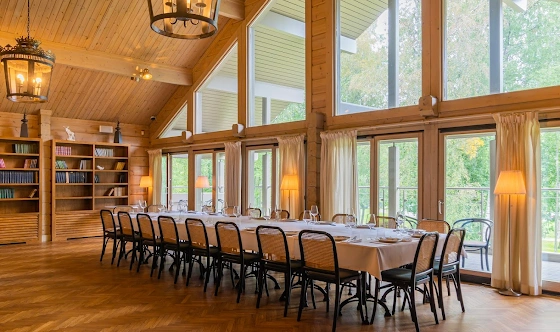 Фото №4 зала Библиотека