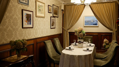 Фото №2 зала Зал «Библиотека»