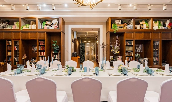 Фото №8 зала Зал "Библиотека"