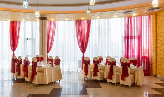 Фото №2 зала Зал «Бордовый»