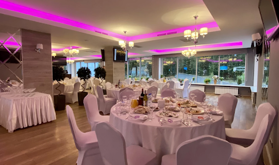 Фото №3 зала Ресторан «Жигули»