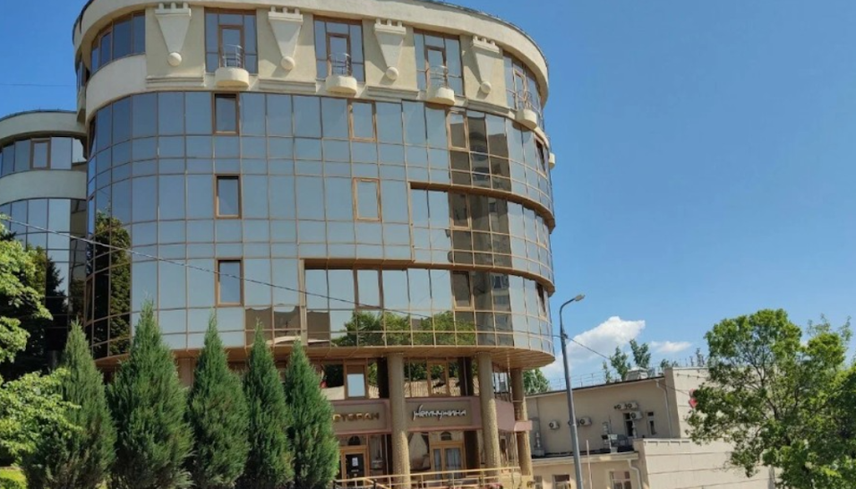 Фото №13 зала Зал ресторана «Жемчужина»