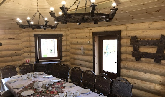 Фото №5 зала Ресторанные домики «Подворье бабы Яги»