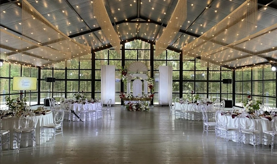 Фото №1 зала Веранда «Отрадное»