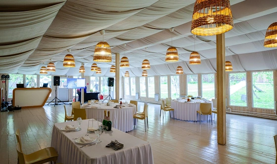 Фото №15 зала Дворик