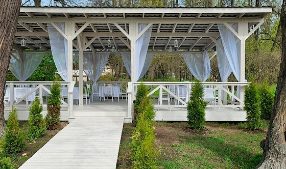 Фото №2 зала Открытая веранда «Царская Трапеза»