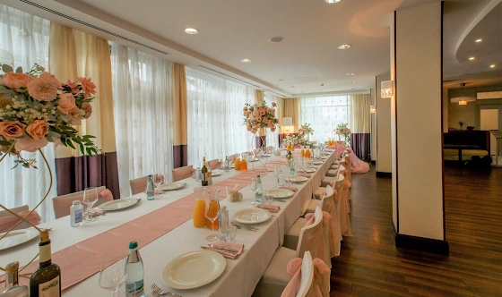 Фото №1 зала Ресторан «Посол»