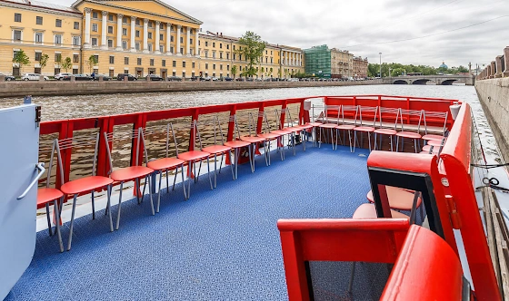 Фото №4 зала Палуба