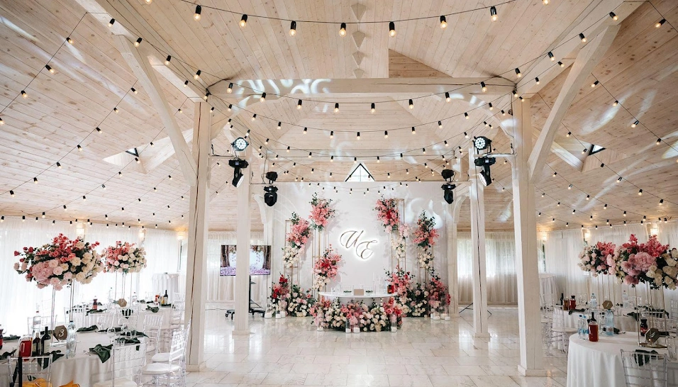 Фото №1 зала Шатер «Сосновый»