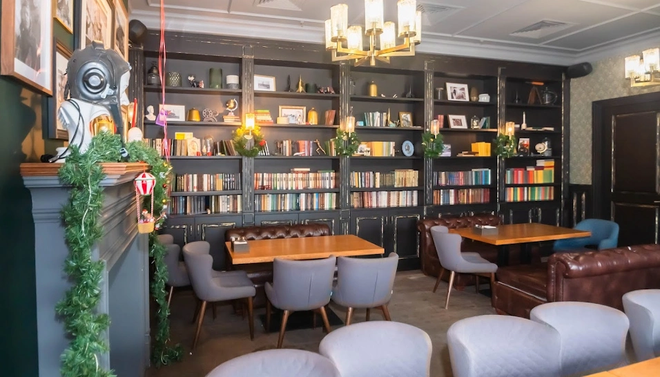 Фото №10 зала Библиотека