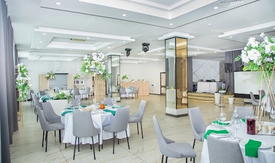 Фото №1 зала Ресторан «Амакс»