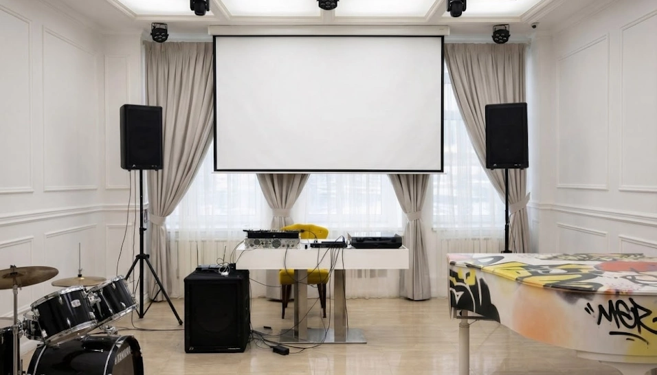 Фото №4 зала Основной зал