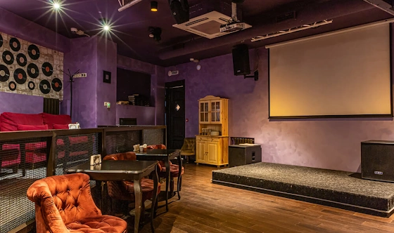 Фото №3 зала Караоке-зал