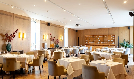 Фото №1 зала Зал "Парадный"