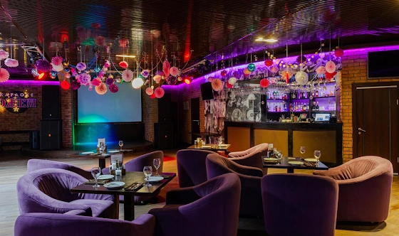 Фото №2 зала Караоке-клуб