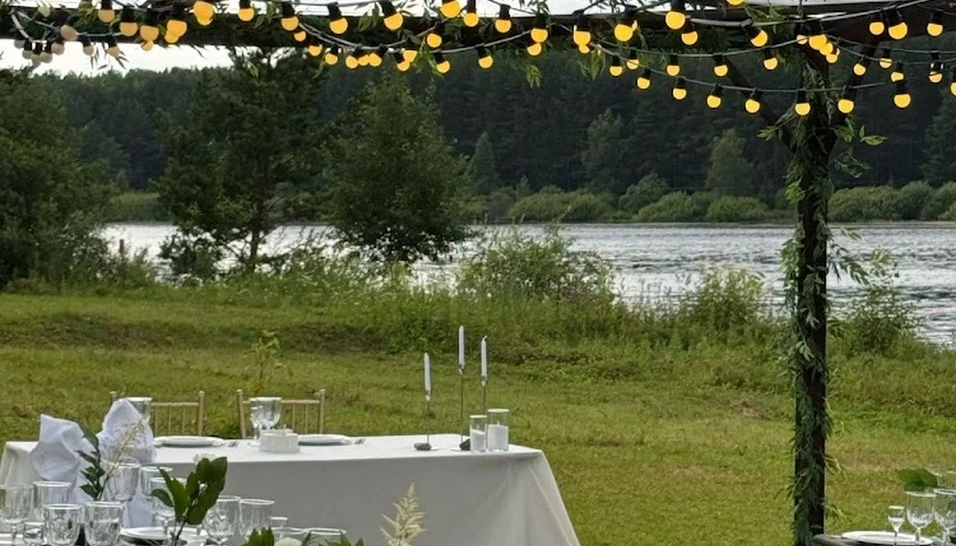 Фото №4 зала Беседка на берегу реки