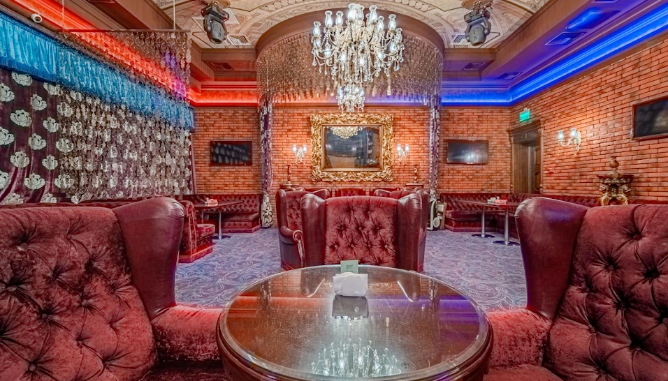 Фото №14 зала Караоке-бар «Кураж»