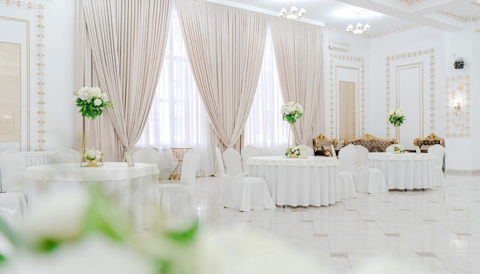 Фото №13 зала Версаль