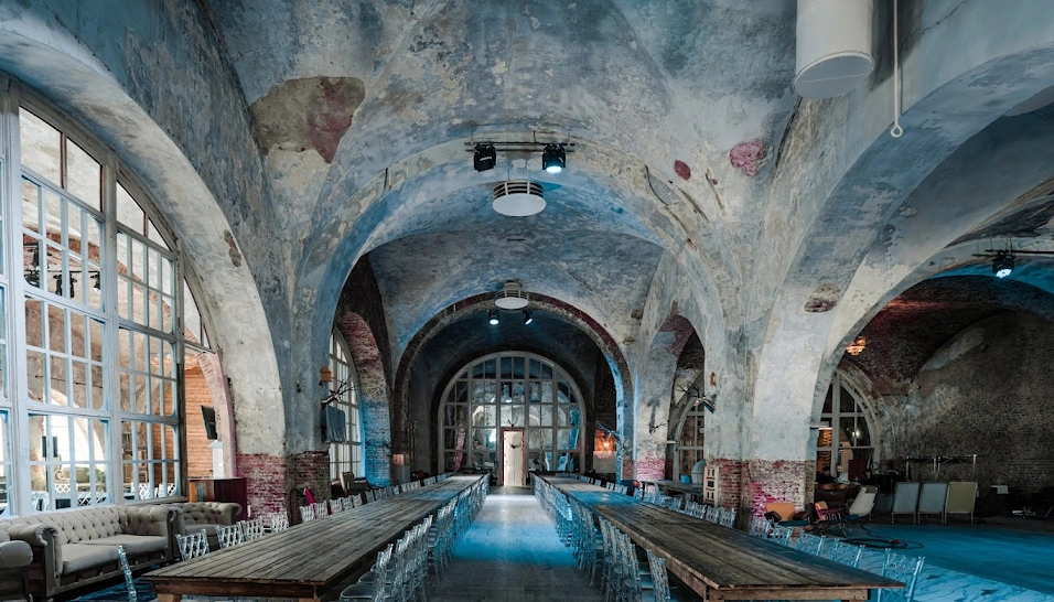 Фото №14 зала Зал "BRULLOV HALL"