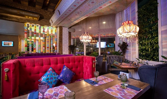 Фото №5 зала Цветной зал