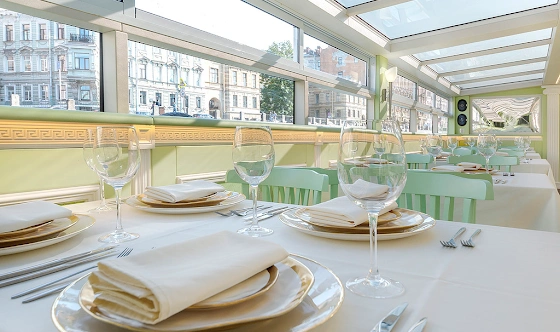 Фото №11 зала Палуба