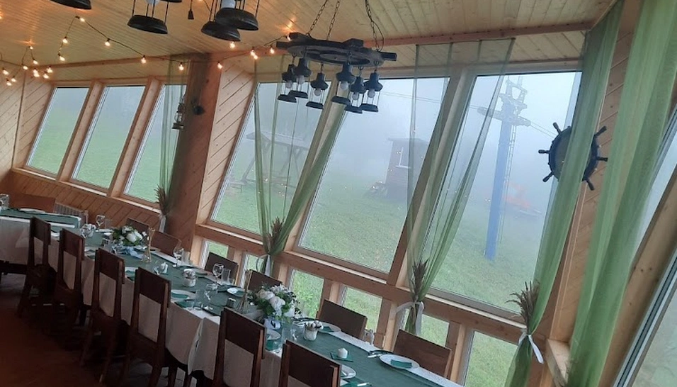 Фото №3 зала Беседка "Кают-Компания"