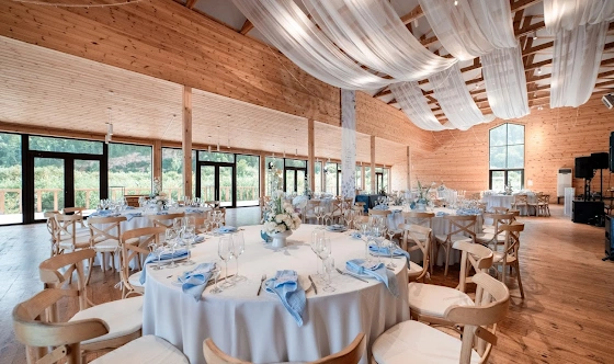 Фото №4 зала Банкетный зал «Амбар»