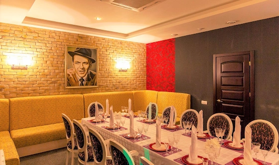 Фото №4 зала VIP-зал «Красный»