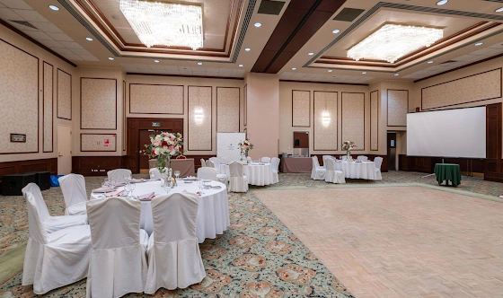 Фото №10 зала Банкетный зал «Петровский»