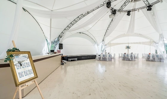 Фото №9 зала Шатер на озере