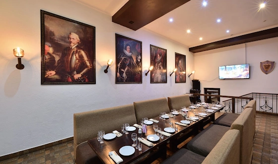 Фото №2 зала Караоке-зал «Средневековый»