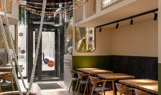 Фото №2 зала Июль Детям 