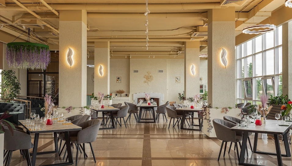 Фото №1 зала Банкетный зал «Лаванда»