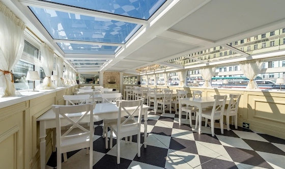 Фото №5 зала Палуба