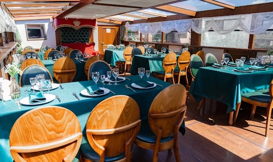 Фото №5 зала Палуба