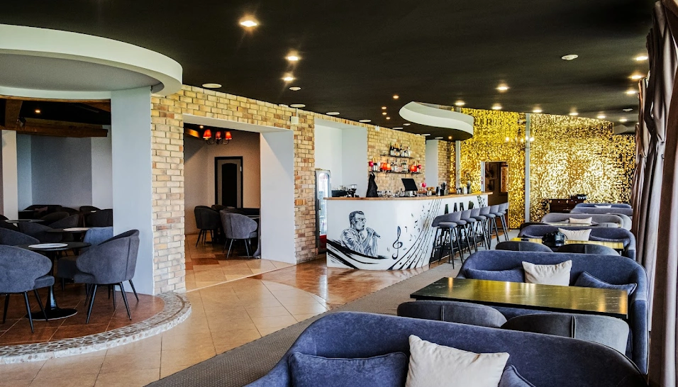 Фото №13 зала Основной зал