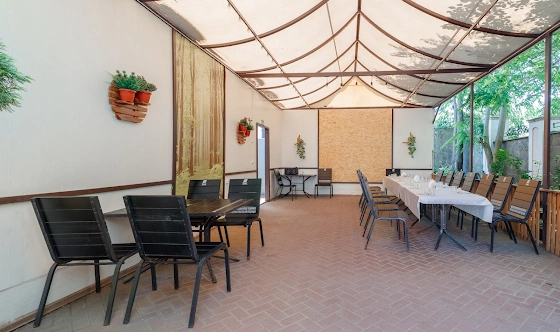 Фото №1 зала Летняя беседка 