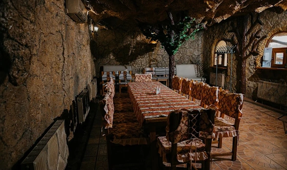 Фото №8 зала Зал «Пещера»