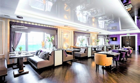 Фото №14 зала Зал ресторана Rossvik