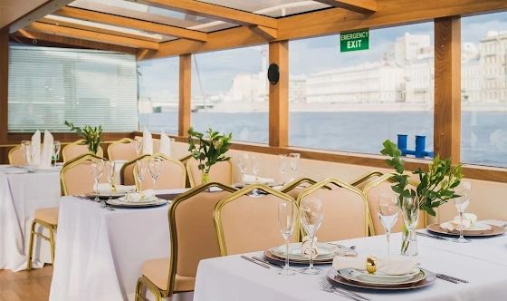 Фото №4 зала Палуба 