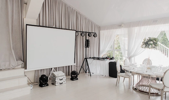 Фото №6 зала Шатер «У озера»