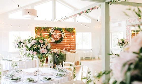 Фото №2 зала Ресторан на воде