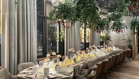 Фото №1 зала Ресторан «Корова A More»