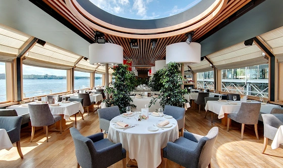 Фото №11 зала Застекленная палуба 