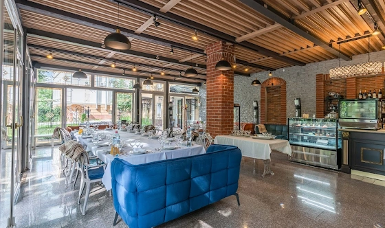 Фото №8 зала Кафе «Веранда в парке»