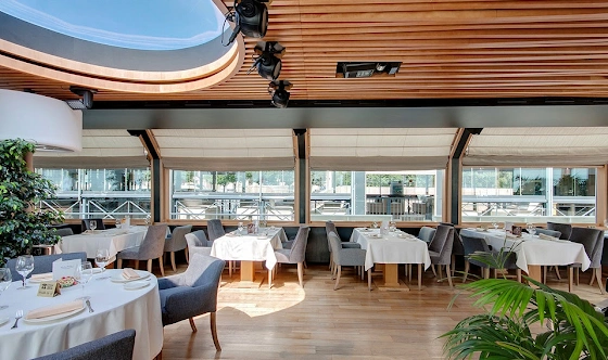 Фото №8 зала Застекленная палуба 