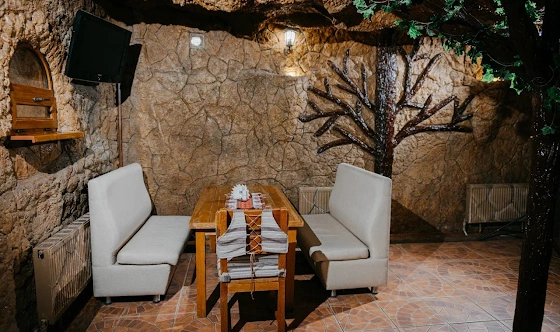 Фото №7 зала Зал «Пещера»