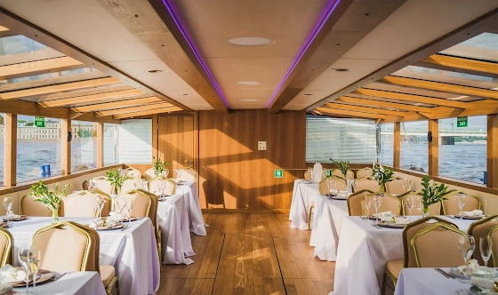 Фото №2 зала Палуба 