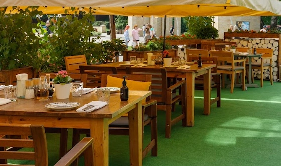 Фото №2 зала Летняя веранда