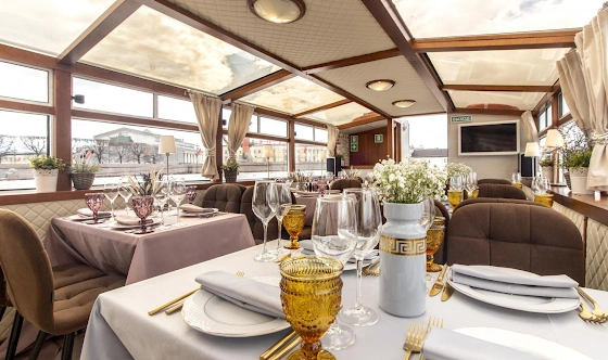 Фото №1 зала Палуба